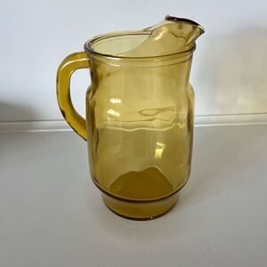 Vintage Amber Glass Iced Tea Water Pitcher w/ Ice Lip and Handle 9” Unbranded